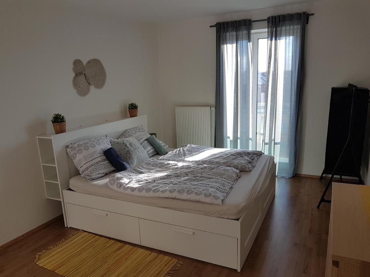 Kavi Apartments #1, Top Sunset View 플젠 외부 사진